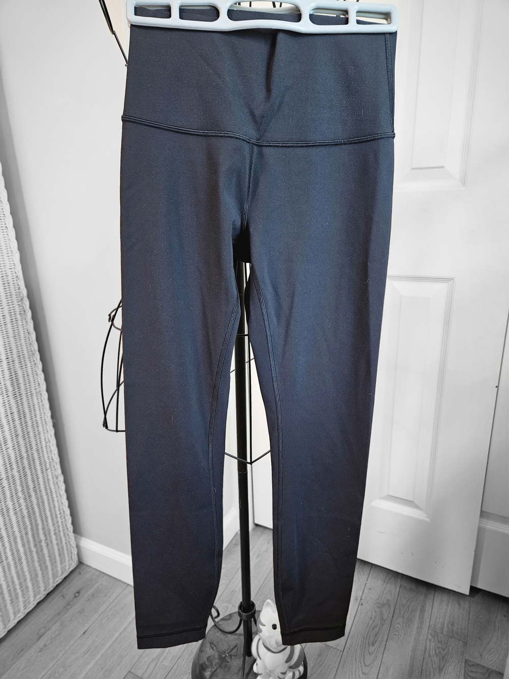 Lululemon Solid Black High-Waist Leggings Size 4